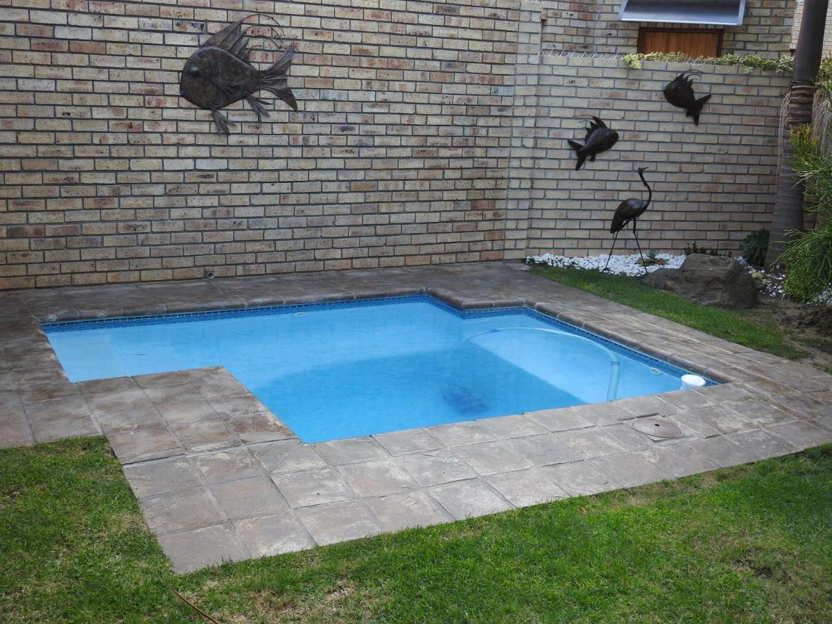 Settle Inn Self Catering Accommodation Colchester Dış mekan fotoğraf