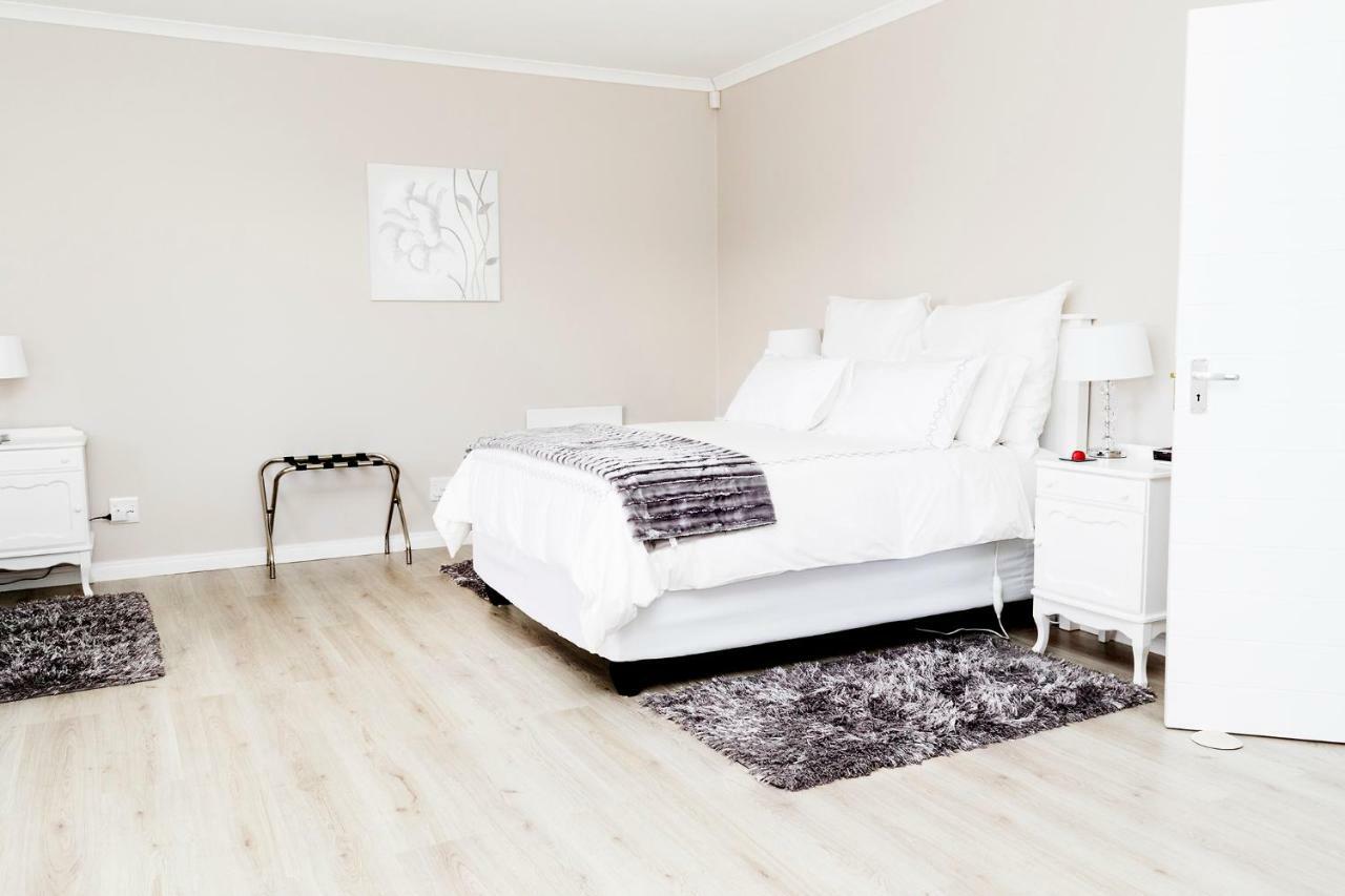 Settle Inn Self Catering Accommodation Colchester Dış mekan fotoğraf